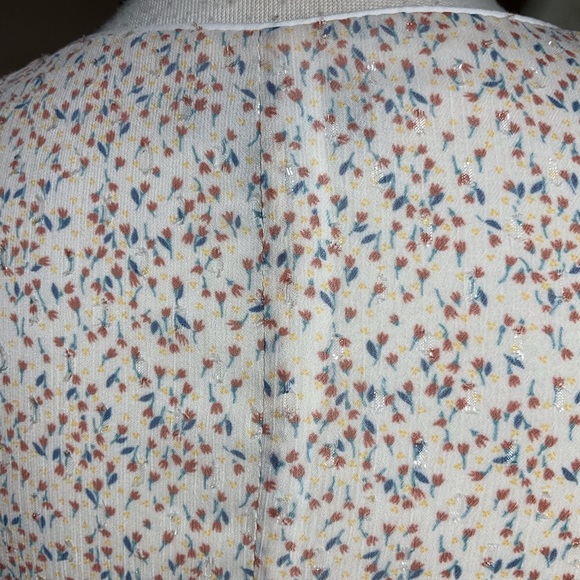 DREW RUFFLE SLEEVE TOP. SIZE XS - Picture 2 of 4